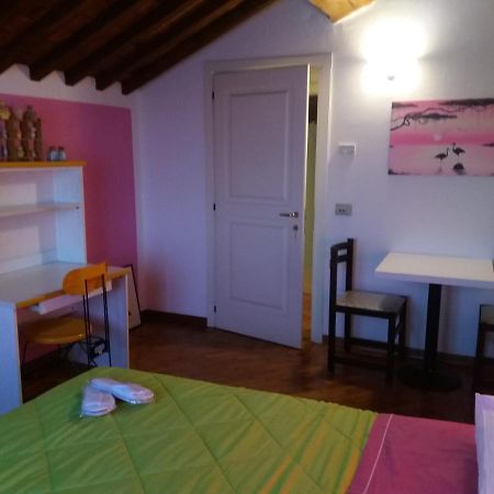 R&B Un Mondo A Colori Φεράρα Εξωτερικό φωτογραφία