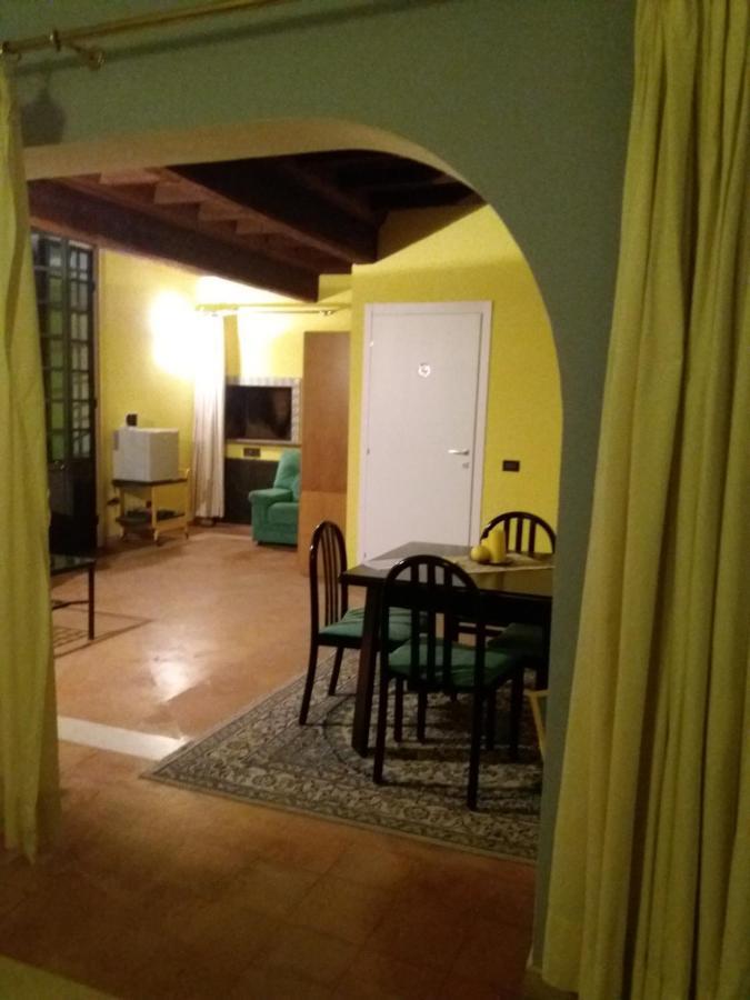 R&B Un Mondo A Colori Φεράρα Εξωτερικό φωτογραφία